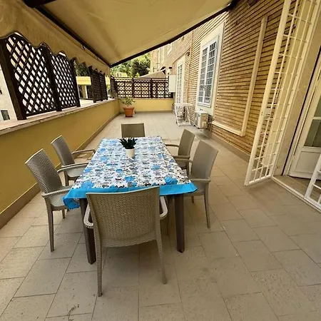 La Terrazza Di Massimo Διαμέρισμα *